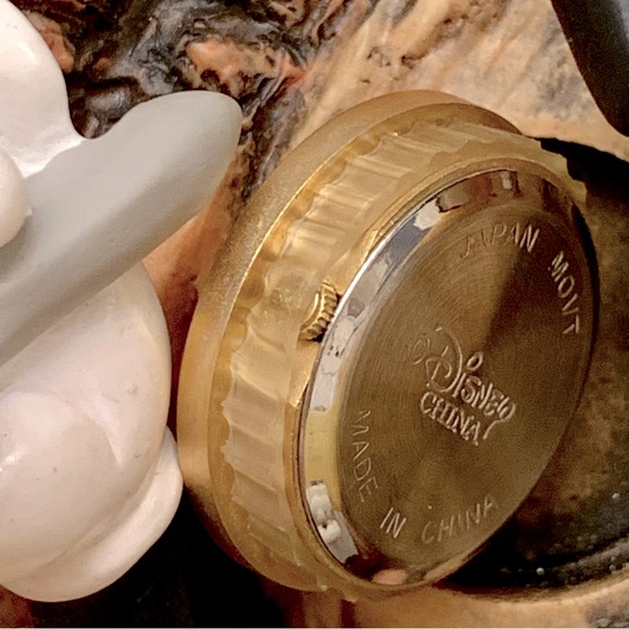 Disney Animal Kingdom Big Dig in the Boneyard Figurine Sculpture w Clock NEW - Picture 12 of 13